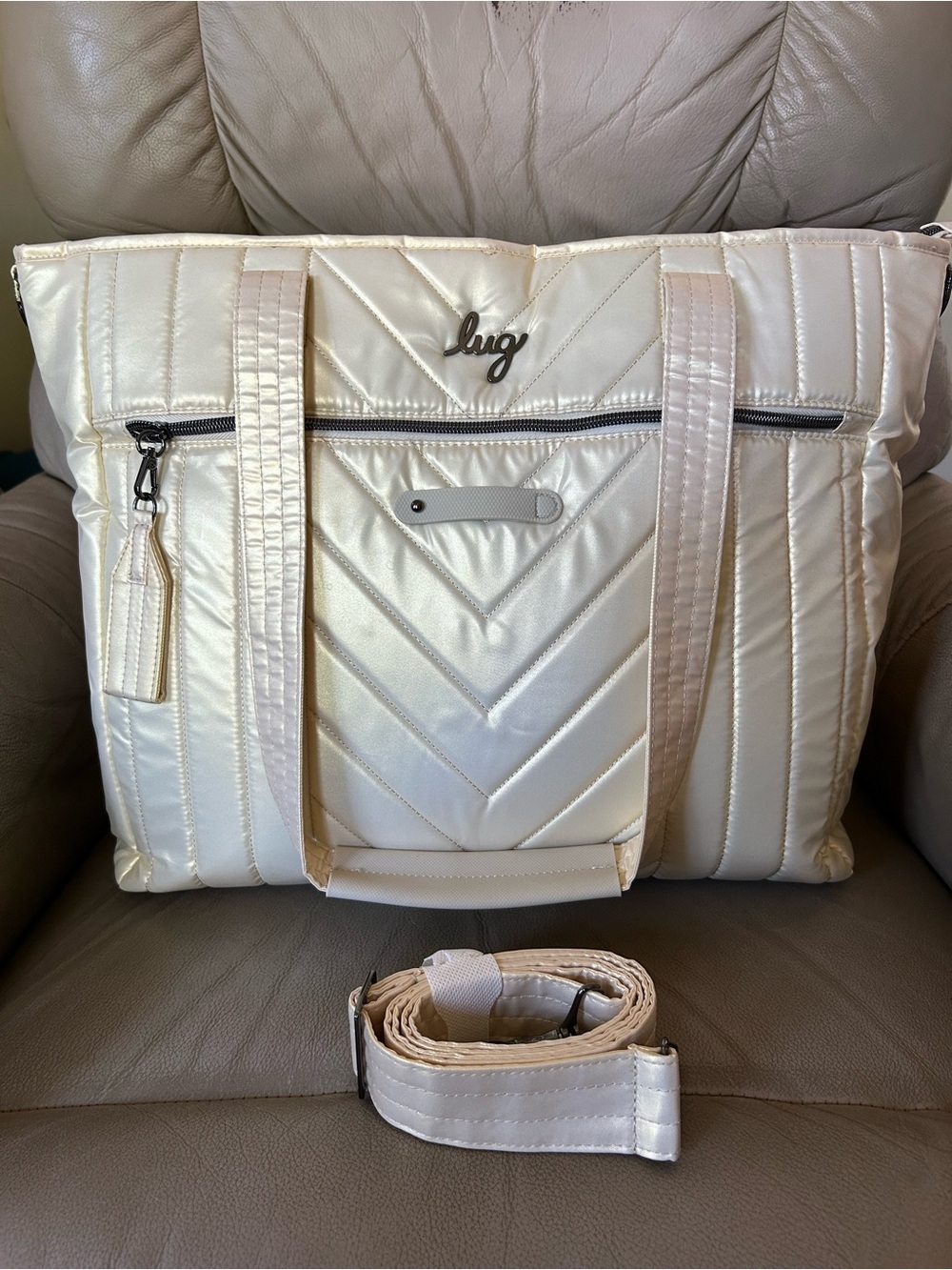 Lug Paddle Carry-All Tote Metallic Gold